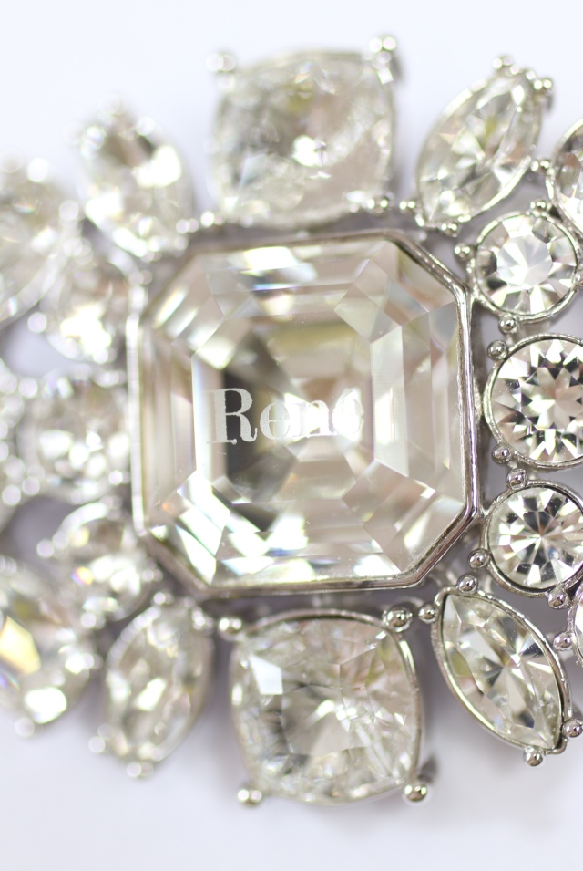 Rene（ルネ） ラインストーンブローチ