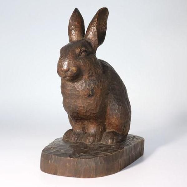 木彫り置物 うさぎ 幅12.5cm 奥行17.5cm 高21cm