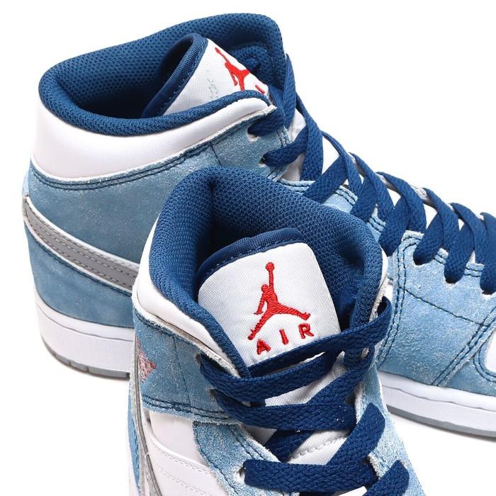 NIKE（ナイキ） エアジョーダン1 ミッド SE ホワイト ハイパー