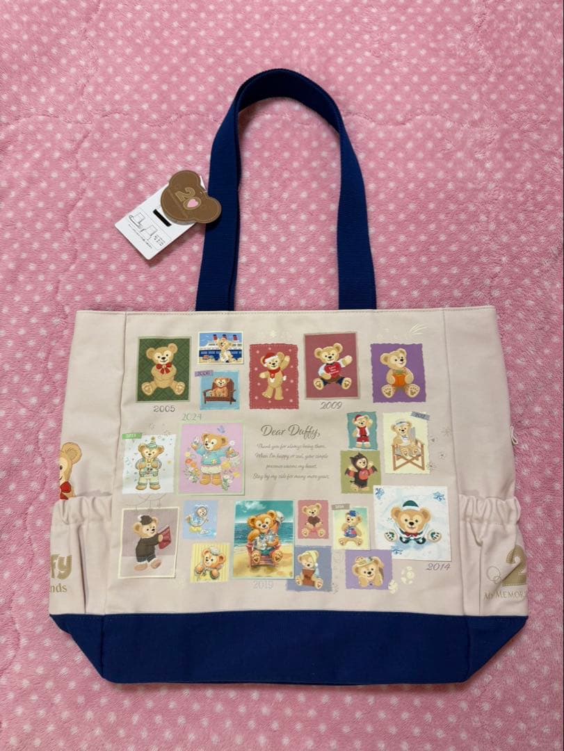 ディズニー ダッフィー 20周年 トートバッグ Amazon | トートバッグ ダッフィー＆フレンズ カラフルハピネス 20周年