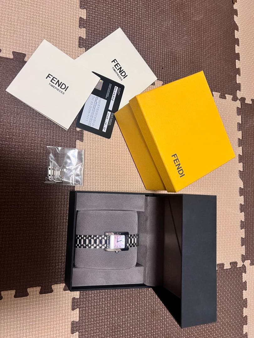 FENDI 腕時計 Forever Fendi 29mm Watch with FF Logo Bracelet, Black MOP Face and